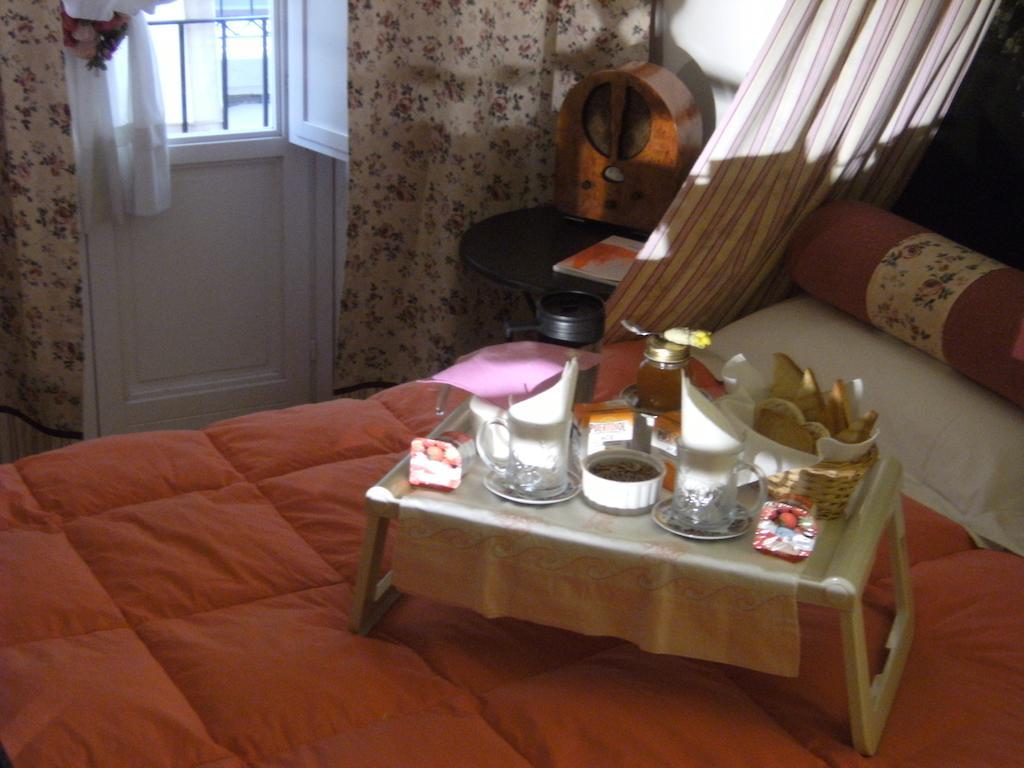 Elizabeth B&B Cagliari Værelse billede