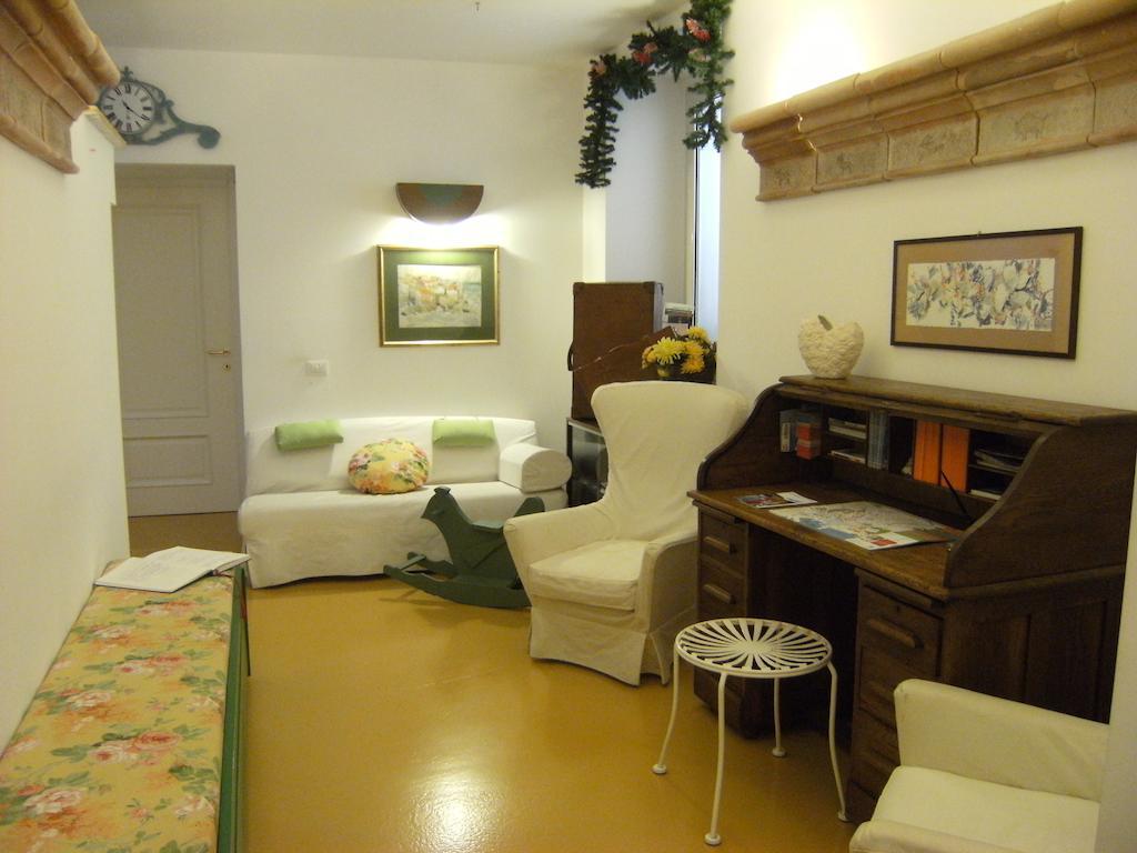 Elizabeth B&B Cagliari Eksteriør billede